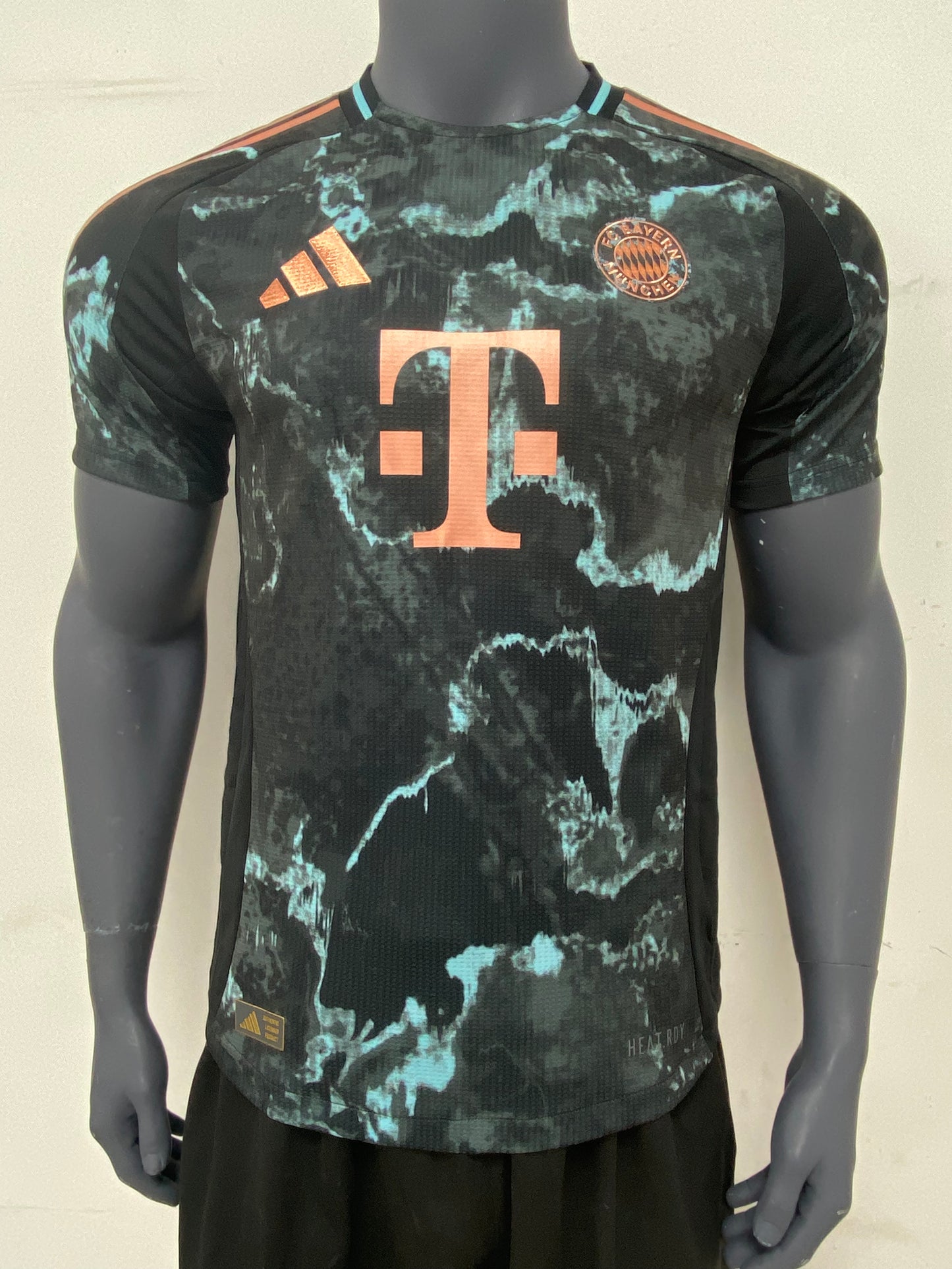 FC Bayern München Home/Away Jersey 24/25